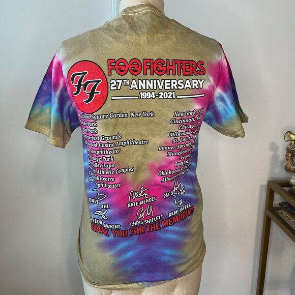 Foo Fighters Concert Tour Tee Size Small - Picture 3 of 4
